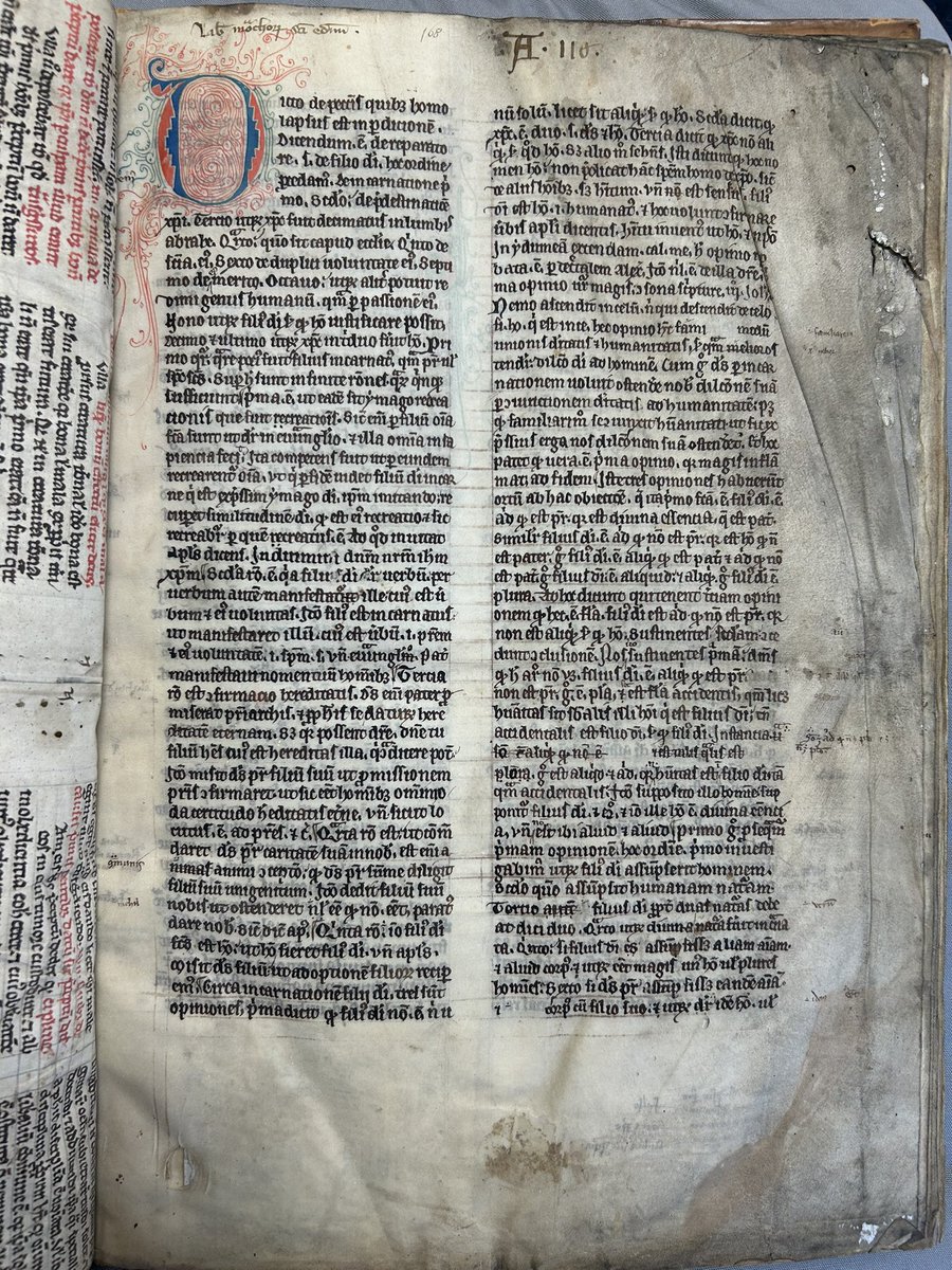 Pembroke MS. 3 - another manuscript of William of Auxerre, probably made in Oxford in the 13c. “liber monachorum S. Edmundi”, in the hand of Prior Henry of Kirkstede, 14c - so from Bury St Edmunds. Given to @pembroke1347 in 1599.