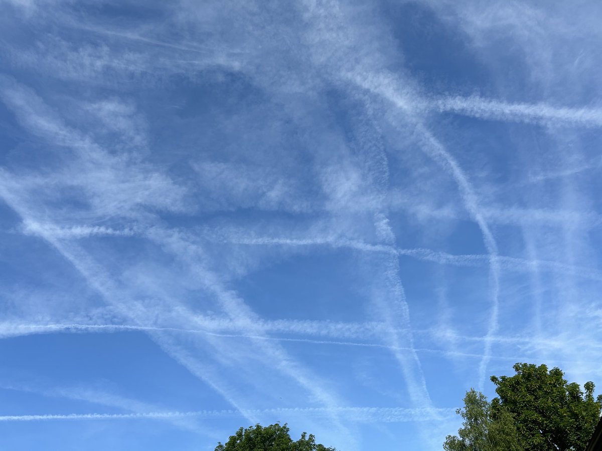 0830hrs Friday 10 May 2024 Buckinghamshire. #chemtrailsawarenessmonth