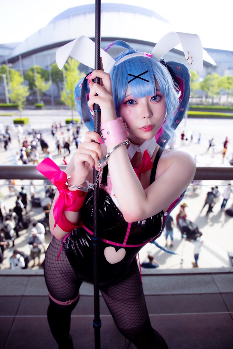 ⚠️コスプレ

初音ミク／ラビットホール

📷➡︎もるさん（@V_Komodo_38 ）

 #ニコニコ超会議コスプレ #ラビットホール