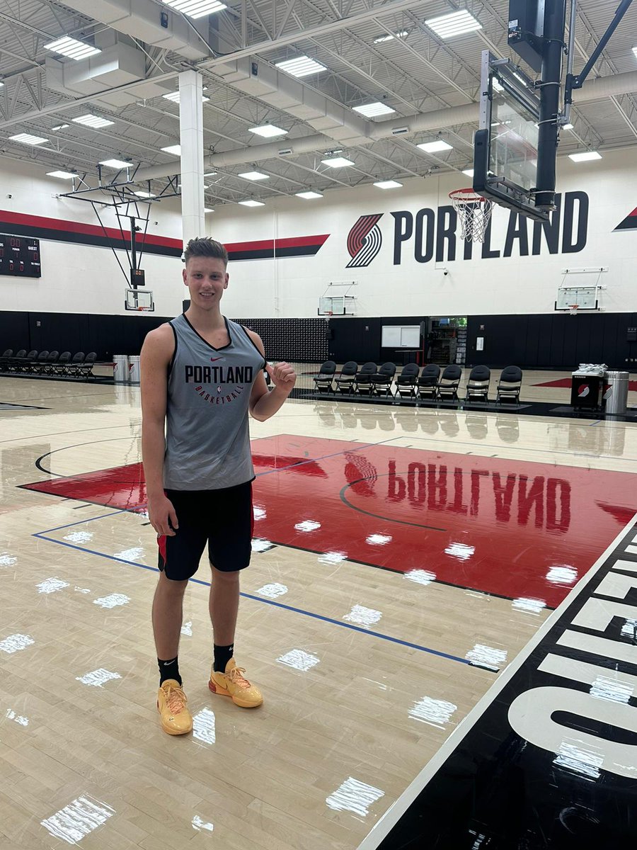 Najpierw @trailblazers, potem @MiamiHEAT 🏀 @IgorMilicic3 wziął udział w dwóch work-outach klubów NBA 👏 Nasz skrzydłowy ma za sobą świetny sezon w @Charlotte49ers - 12,8 pkt., 8,5 zb. Efekt? Zainteresowanie ze strony najlepszej ligi świata💥 Powodzenia❗️ @GrupaORLEN #plkpl