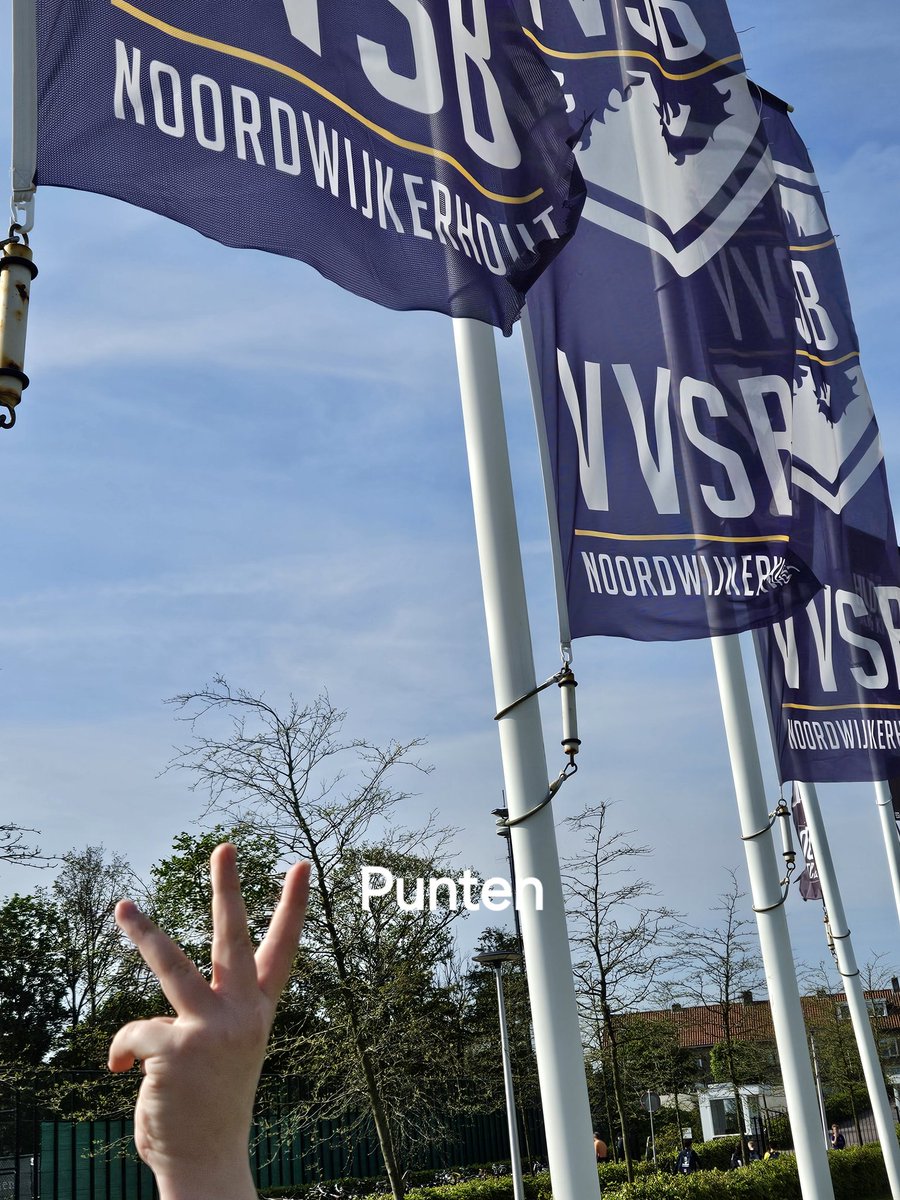 .... Opgehaald in Noordwijkerhout door <a href="/LVVUVS/">UVS</a> JO 13-3! Met een 9-1!!!! overwinning tijdelijk op plek 2!