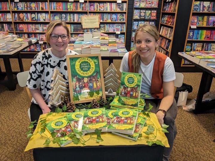 So brilliant to visit @WaterstonesO2 with Gill for the launch of the first book in our brand new series, The Woodland Explorers Club! @_ZephyrBooks @magnetictales2 ☘️📚Thank you @literaryvegan