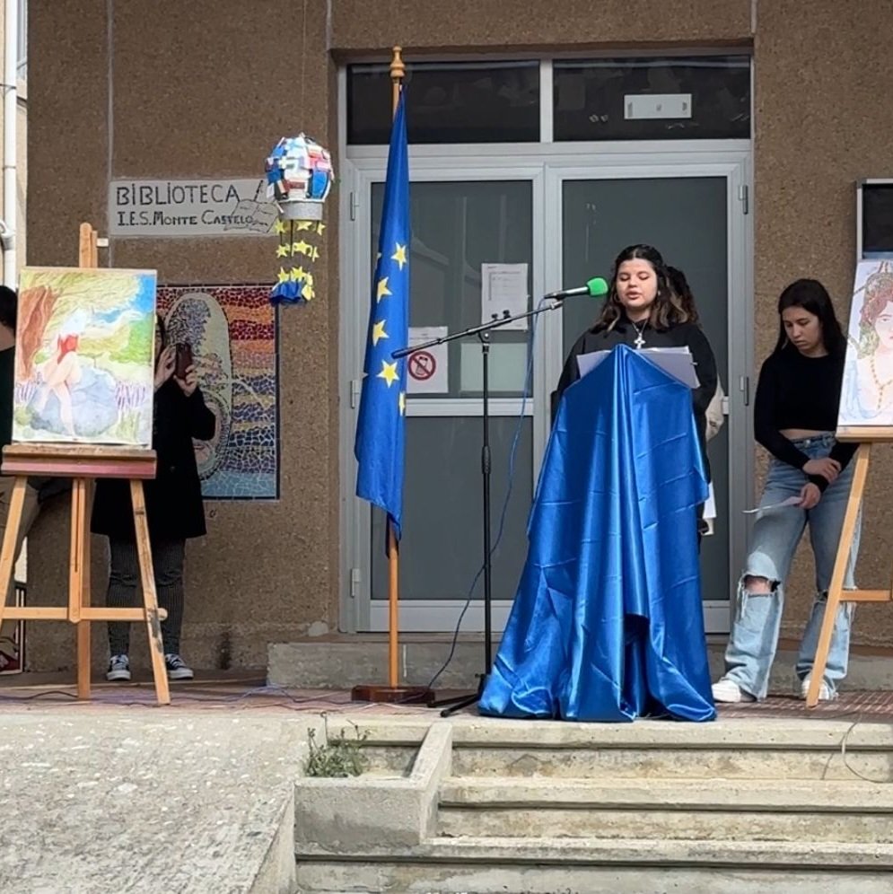 Enhorabuena!! Equipo de comunicación de la Escuela embajadora del Parlamento Europeo @IESMonteCastelo @Europarl_ES @ComisionEuropea @EU_Commission