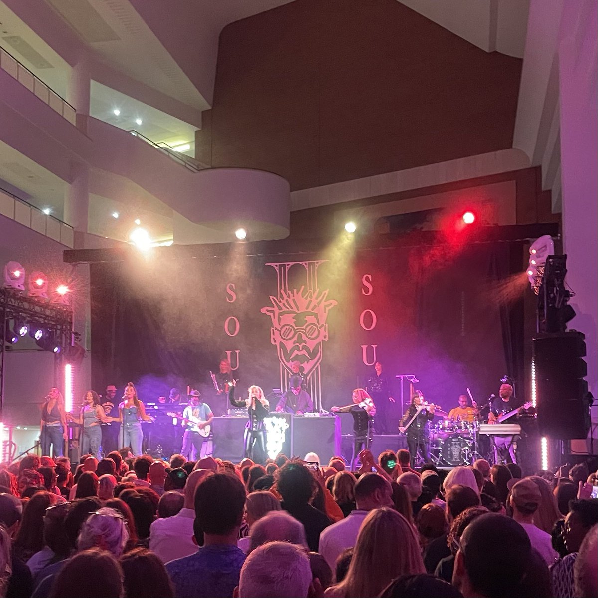 eventsBL's tweet photo. A happy face, thumpin’ bass and a lovin’ race with the great @Soul2SoulUK on home Camden ground @britishlibrary https://t.co/6k7FsKMxD7