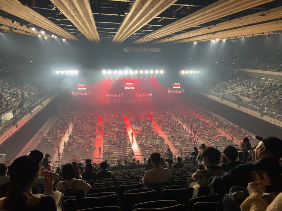fanmeeting?? more like a concert🤭 BABYMONSTER’s demand is high!