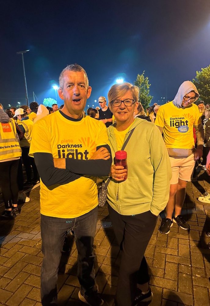 Great turnout in Limerick city’s #darknessintolight2024 for a fantastic cause.