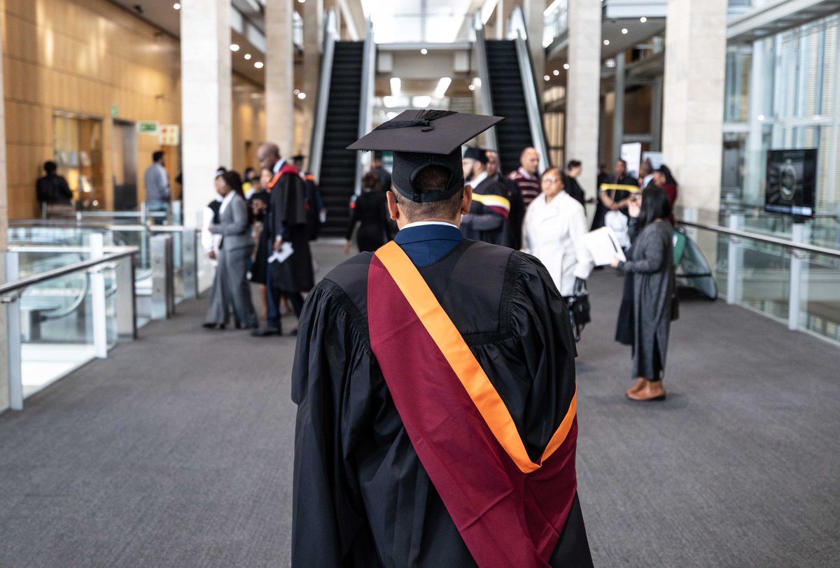 👩‍🎓 So it begins… the Cape Town Graduation Ceremony. Dreams coming true, lives being changed for the better.

Capture and share your unforgettable graduation moments with us using #FromDreamsToLegacy.🎊

#MANCOSAGrad2024 #MANCOSAMayJuneGrad2024 #CountdownToGraduation