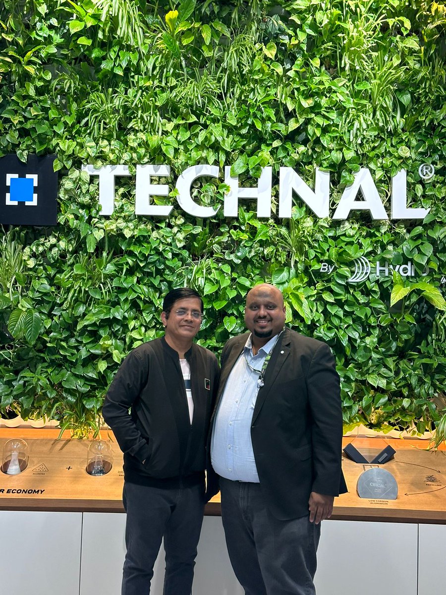 We were delighted to host Mr. Rakesh Morudkar from RSM Design Solutions at the Technal Experience Center.

Book your visit to our experience center today: brnw.ch/21wJGap 

#customervisit #experiencecenter #technalmiddleast
