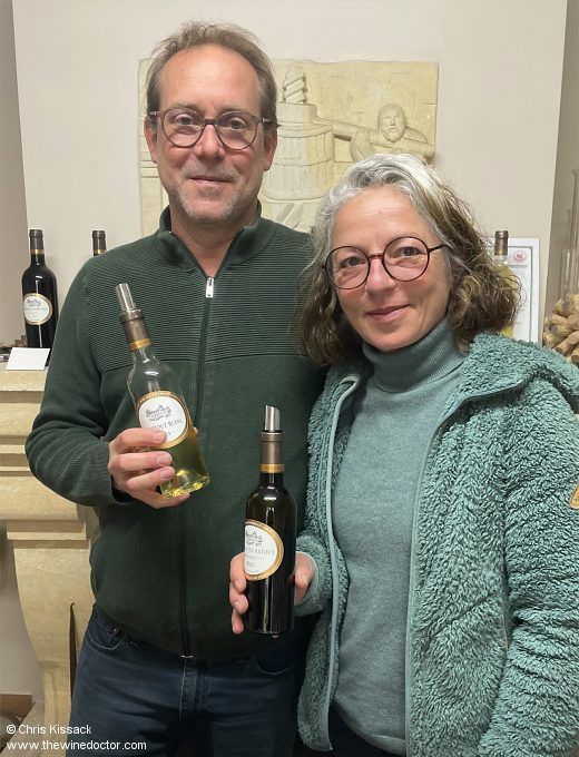 Just published: My Rest of the Left 2023 report, featuring the Médoc, Haut-Médoc, Moulis and Listrac, plus my musings on the primeurs, helped by Taylor Swift and a couple of ducks.
buff.ly/3JT91Yd
[subscribers only]
#bdx23 #bdx2023 #bordeaux #primeurs #wine