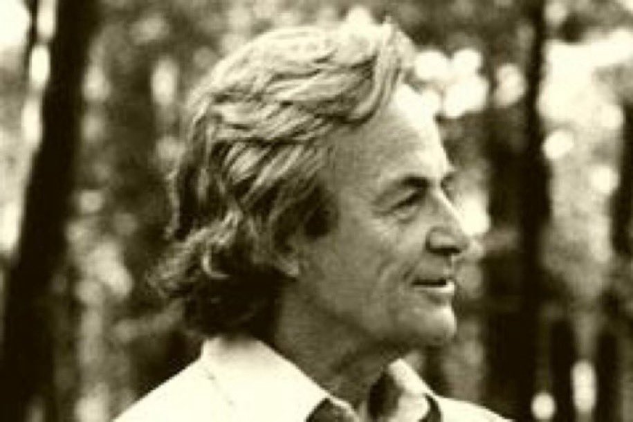 „Das erste Prinzip lautet, dass man sich selbst nicht täuschen darf, denn man selbst ist die Person, die man am leichtesten täuschen kann.“ Guten Morgen mit Richard Feynman, Physiker und Träger des Nobelpreises für Physik 1965. 11. Mai 1918 -15. Februar 1988