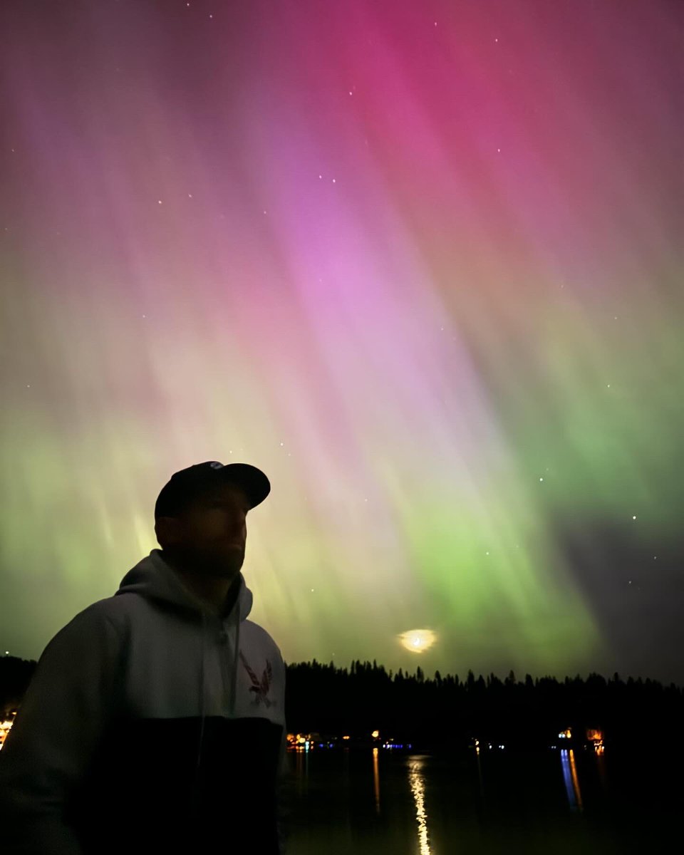 What a remarkable night - I still can’t comprehend what I just experienced.  #LoonLake #AuroraBorealis