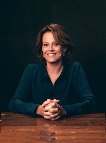 Sigourney Weaver joins the Aliens Expanded documentary. Details here bit.ly/3UF4eyB

#Aliens #SigourneyWeaver #JamesCameron #AliensExpanded #documentary