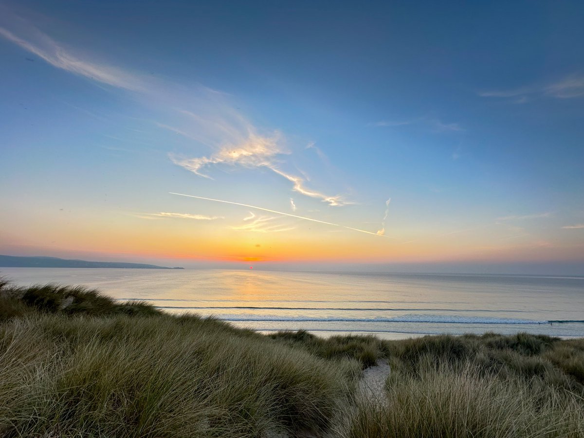 A very sunny first 24 hours in Cornwall #Auroraborealis ☀️ 🏖️ 💫