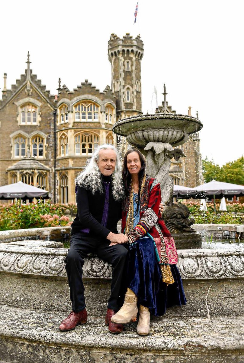 TlrWorldWidellc's tweet image. #DonovanLeitch turns 78 today!