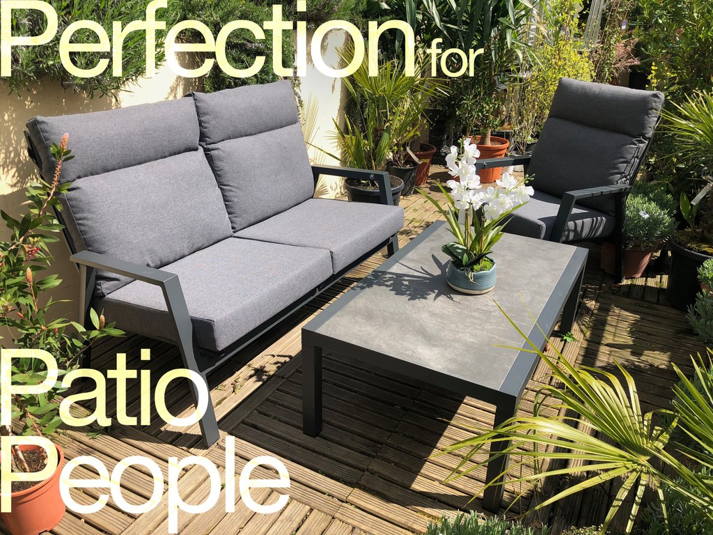 Introducing a new collection of #outdoorfurniture from Italy.  Designer #Bizzotto inc the comfortable & stylish Stamford Set 2 reclining chairs + sofa & coffee table for patio or balcony
#gardencentre #since1983 #socialenterprise #camden #gardenlovers #house_plant_community