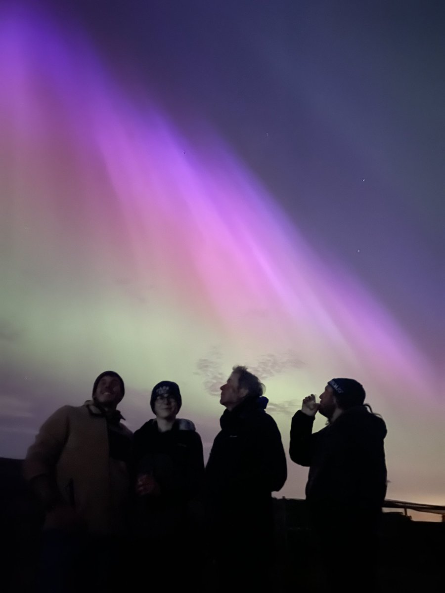 LFisherReeves's tweet photo. The #NorthernLights seen off the Copeland Islands in Belfast Bay ✨ Manx shearwater research has never looked so incredible 🐦 @CopelandBirdObs https://t.co/ljryk3I87O
