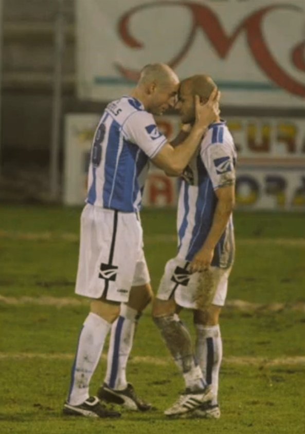 #Pip4
Disfrutant en plenitud...
<a href="/Alaves/">Deportivo Alavés</a> @camisetas_gloriosas <a href="/igor_cuesta/">Igor Cuesta</a>
⚽😍