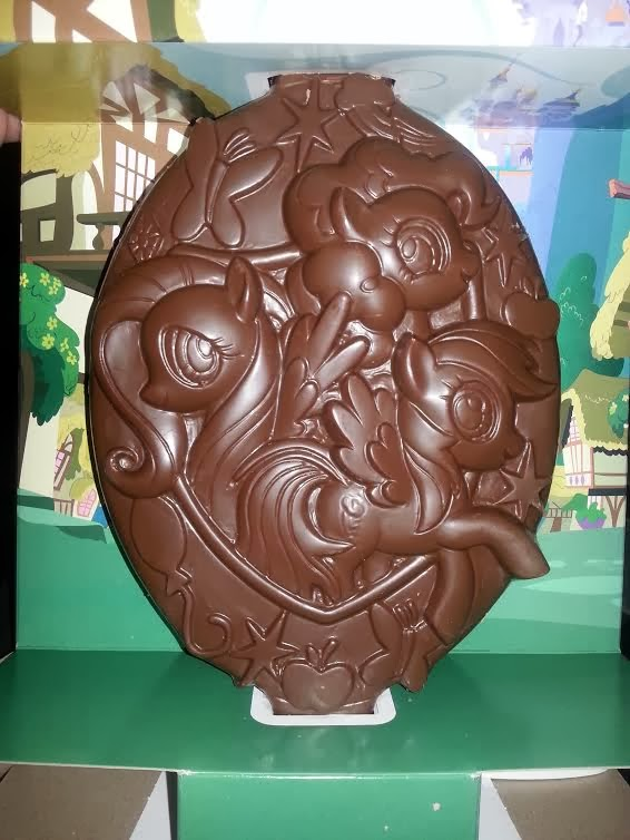 CrazyMLPMoments's tweet photo. Official My Little Pony Easter egg chocolate is discovered. (2012/13) https://t.co/mwIG3Y8jmr