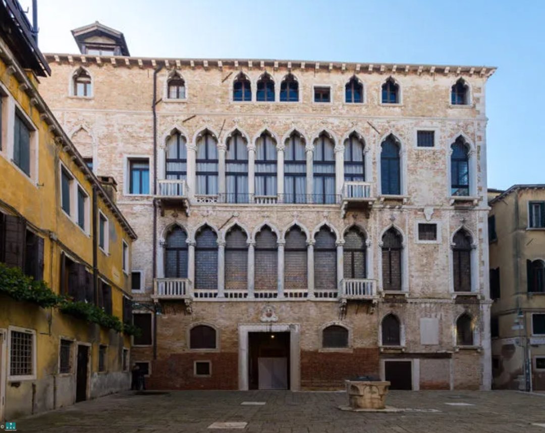 #PalazzoFortuny, #Venecia. S. XV. @visitmuve_it #Taldíacomohoy, 11 de mayo, de 1871 nacía #MarianoFortunyyMadrazo, hijo del célebre #MarianoFortuny y nieto de #FedericoMadrazo. Este espléndido #palacio fue construido en el s. XV por #BenedettoPesaro en estilo #góticoveneciano.