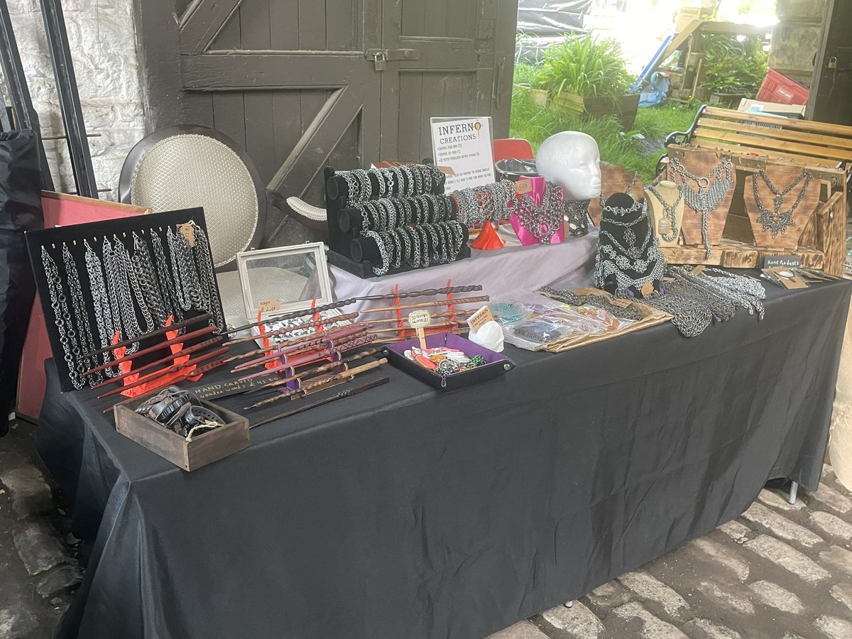 We are at @whaleybridgecanal for the fab market come see all the crafts and food

#fabmarket #craftmarket #handmade #handcrafted #handmadejewelry #handcraftedjewelry #chainmaillejewelry
