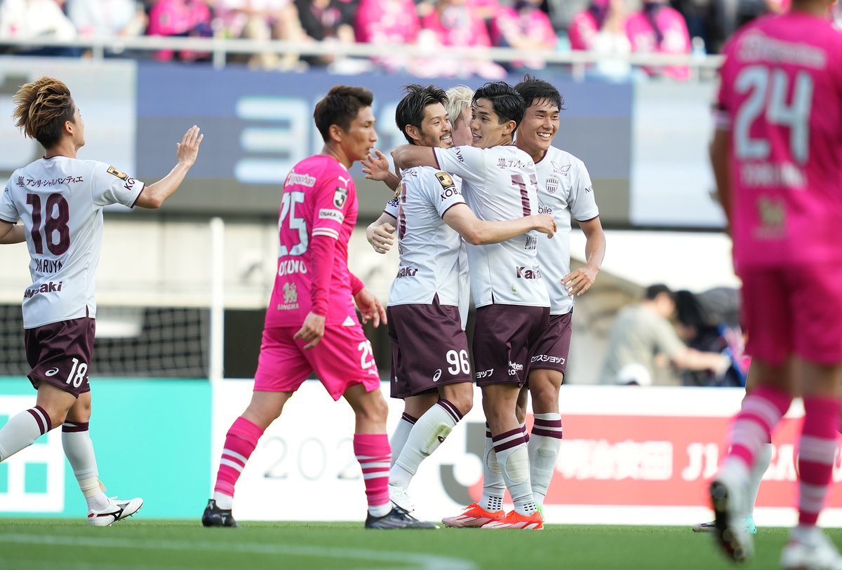 山口蛍　セレッソ　ユニフォーム 簡単な決断ではなかった」…C大阪MF山口蛍が神戸に完全移籍
