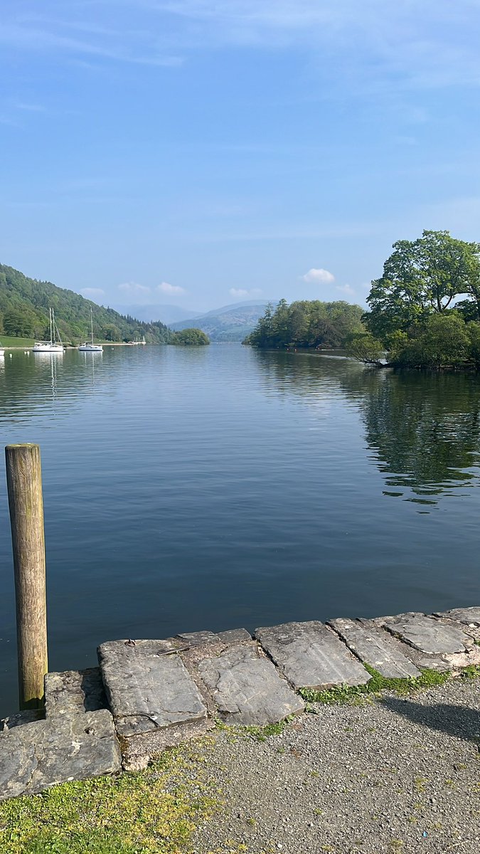 Good morning from a very sunny #windermere