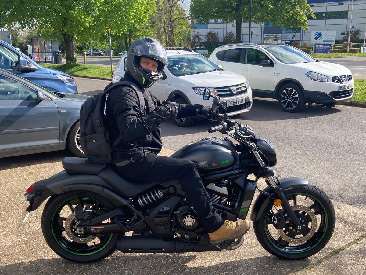 The sun is shining and these lovely customers all collected their new rides @SuzukiBikesUK @Kawasaki_News @YMUKofficial #newbikeday #sunisshining #westsussex