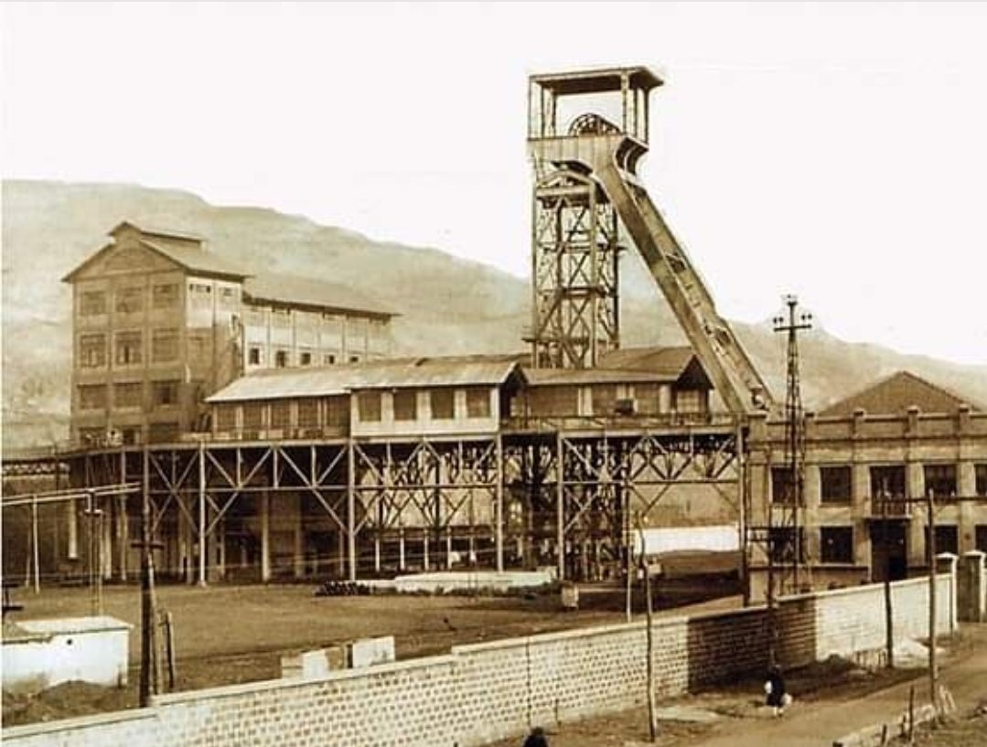 Asturies na alcordanza: Pozu María Luisa.

Ciañu, Llangreu, Asturies

📷: Langreo ayer, hoy y siempre