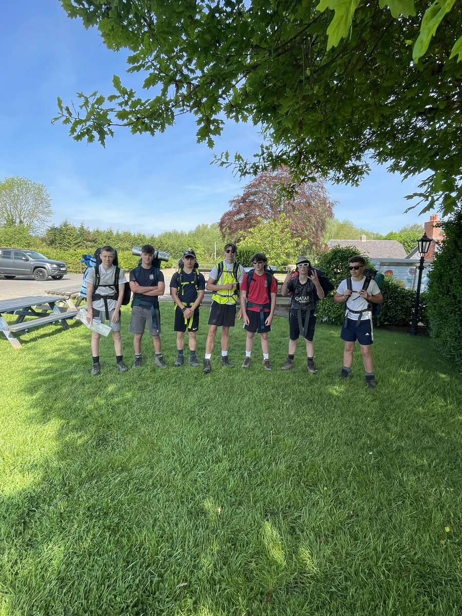 MissARonald's tweet photo. @LuttHigh Bronze DofE Day 1 - off to a beautiful sunny day! Suncream a must today. https://t.co/Ek5RNeP97y