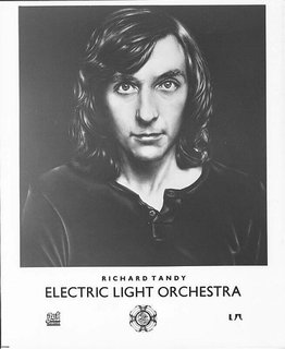 Richard Tandy was de rechterhand van Jeff Lynne bij Electric Light Orchestra. Hij overleed op 1 mei. In mijn nieuwe podcast zoom ik in op zijn werk voor vooral ELO. open.spotify.com/episode/2U7ULD…