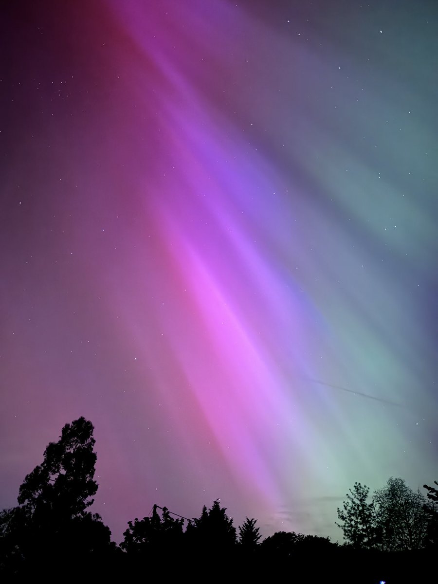 Just how amazing is this, I managed to sleep through it without knowing but Gem had a great light show in Hertfordshire 🙌 #aurora #AuroraBoreal #NorthernLights