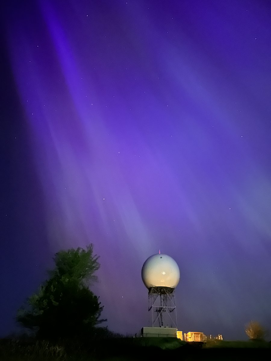 The aurora borealis continue! #swiwx #wiwx