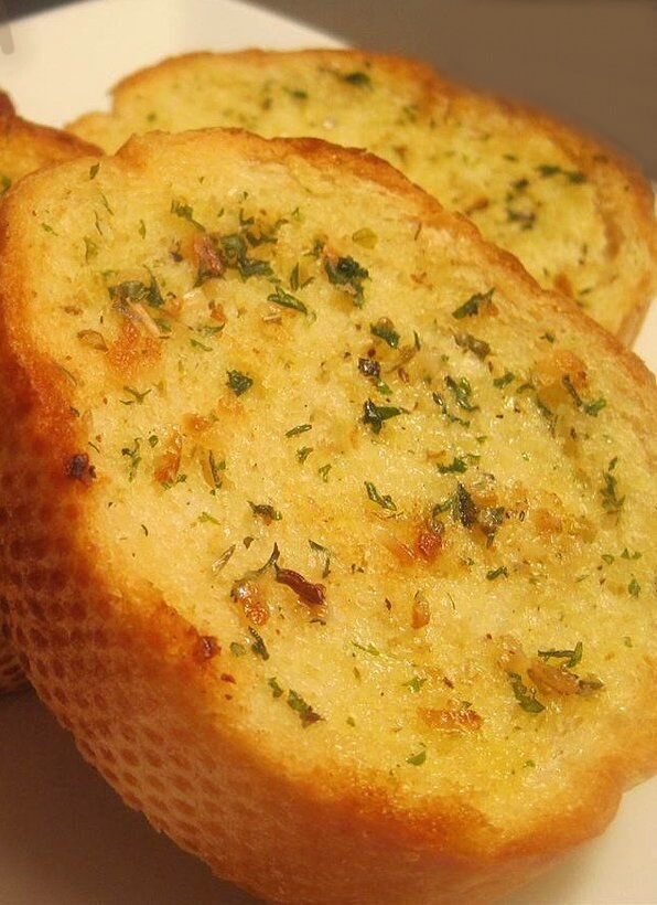 Garlic Bread 🍞  homecookingvsfastfood.com 
#homecooking #food #recipes #foodpic #foodie #foodlover #cooking #hungry #goodfood #foodpoll #yummy #homecookingvsfastfood #food #fastfood #foodie #yum