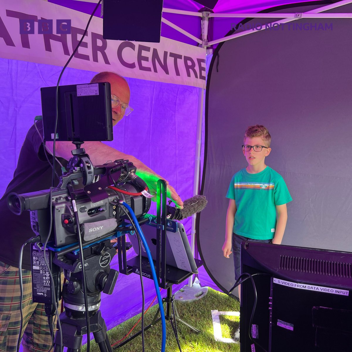 We’re at the Nottinghamshire County Show all day today! 🐑🚜🐖

📻 We’ll be bringing you all the best moments 👉 bbc.in/NottinghamList…

Are you here too? Come and say ‘hello’! 😄