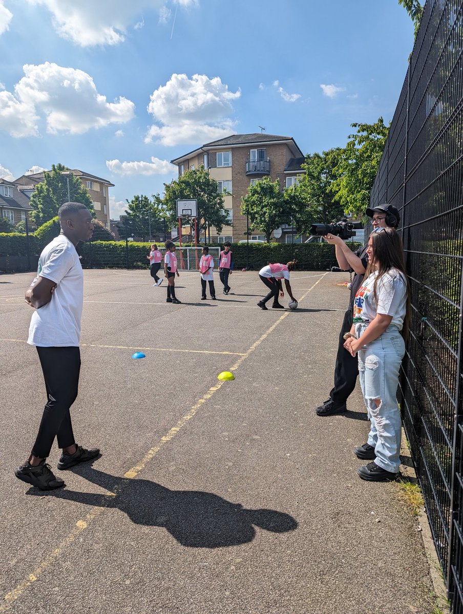 Connect Stars tweet media