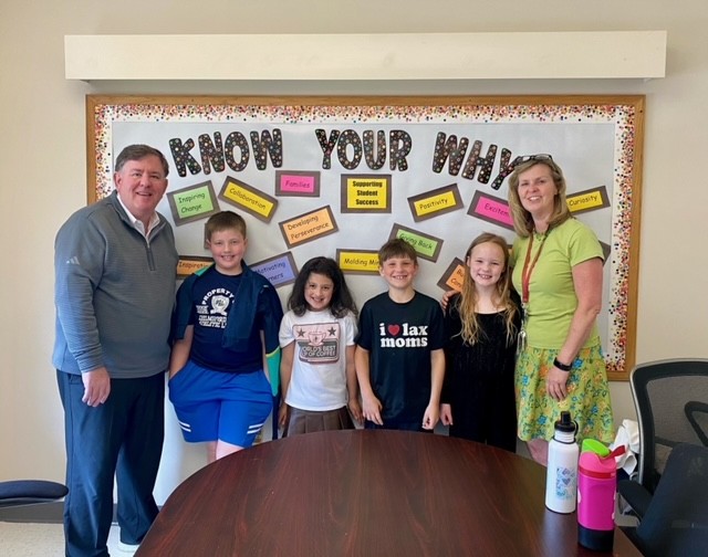 Center Ss enjoyed lunch with Dr. Lang