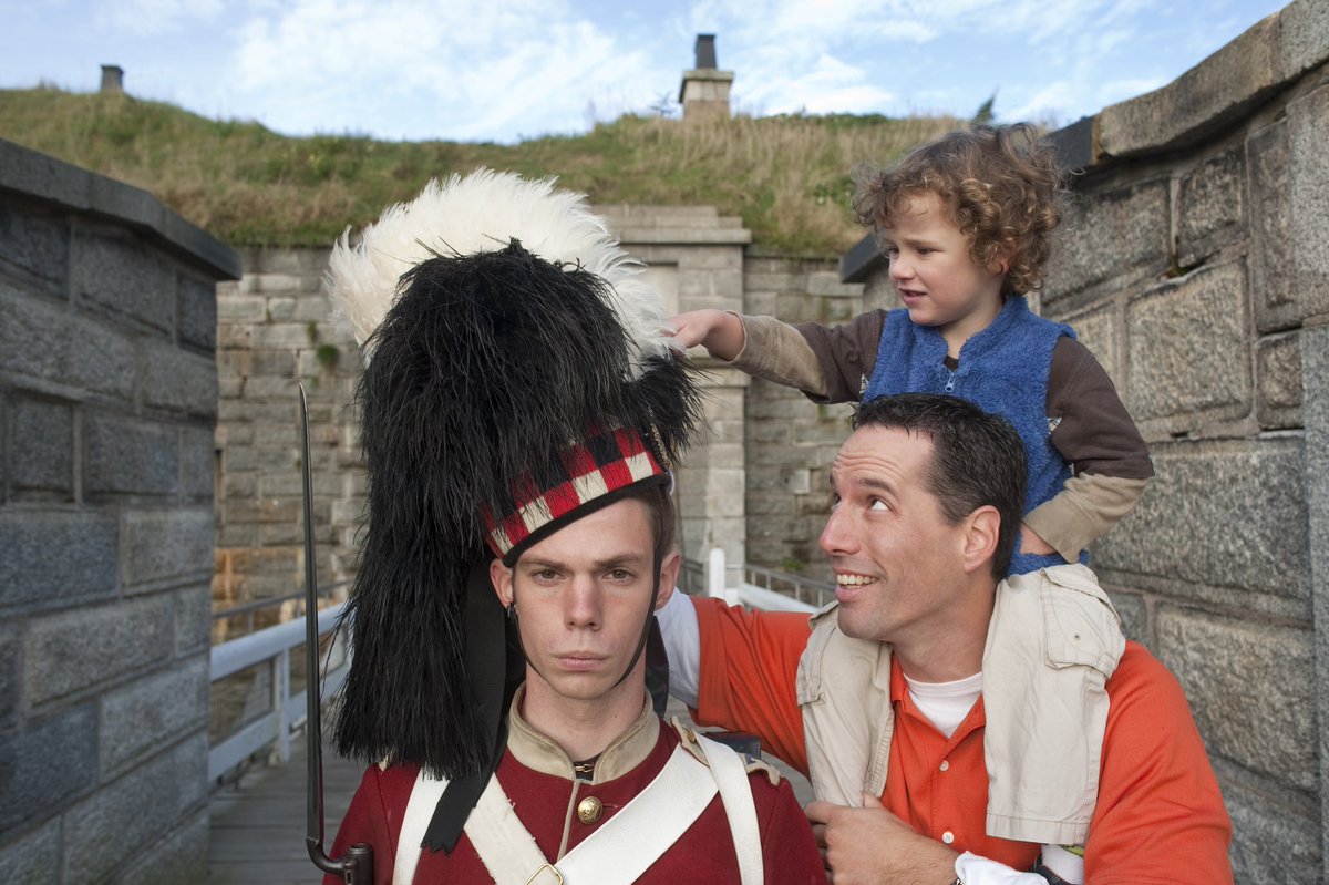 Find a little something for everyone at the Citadel. Our tours and programs are fun for the whole family! 

Learn more and plan your day with us: parks.canada.ca/lhn-nhs/ns/hal… 

#HalifaxCitadel #LivingHistory #PastAndPresent