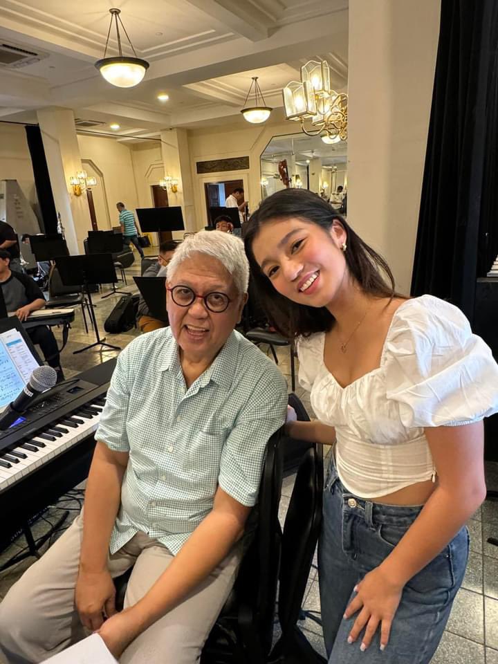 donstutoch4ever's tweet photo. Let's go, Belle! This is another milestone for your singing journey✨ 

STAN MULTI-TALENTED ARTIST!!!!

BELLE MARIANO AT GEN C
#BelleMariano @bellemariano02 https://t.co/Gdccen6QSE