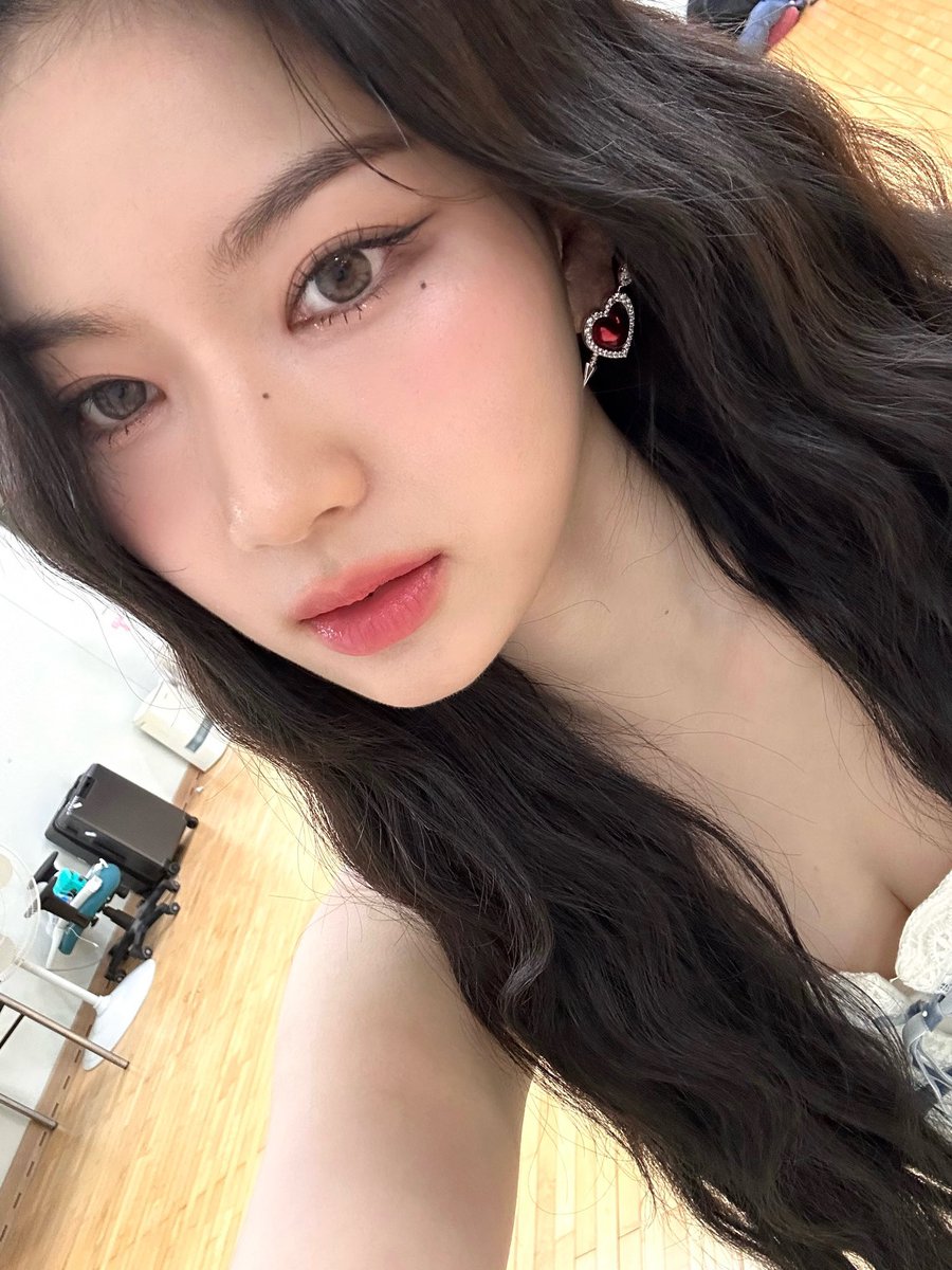 아이사! tweet media