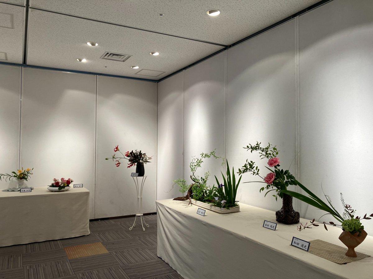 SaposenSaitama's tweet photo. 【開催案内】5月12日(日)9：30～16：00まで「いけばな小原流」による作品展開催❀
🌸お時間がございましたらぜひご高覧ください🌸
 
 #花 #展示 #市民活動 #さいたま市 #サポセンさいたま https://t.co/E5IUVV78zt