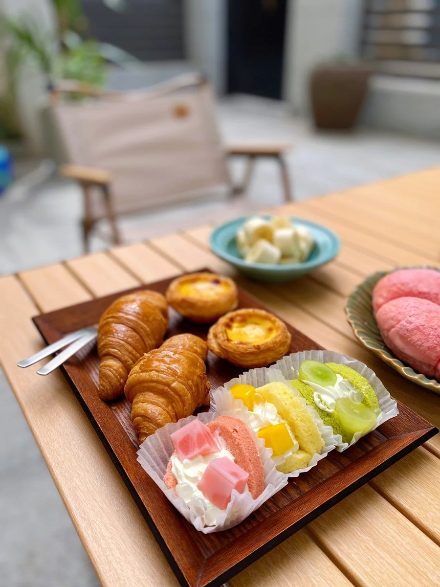 011Flopy's tweet image. "Not only the day, but everything has a morning."