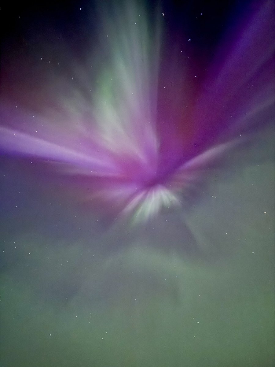 tracypetr's tweet photo. May 10/24 #solarstorm #aurora #Killam #alberta #canada 
@AuroraNotify @AlbertaAurora @AuroraMAX @TamithaSkov @chunder10 @photohour @scottrockphoto @mikesobel @FlagstaffCounty @goeastofYEG https://t.co/MmmZ6538IV