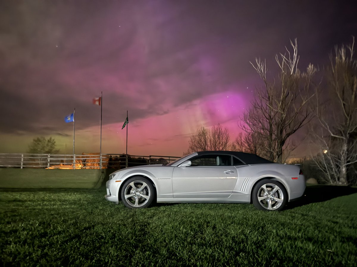 tracypetr's tweet photo. May 10/24 #solarstorm #aurora #Killam #alberta #canada 
@AuroraNotify @AlbertaAurora @AuroraMAX @TamithaSkov @chunder10 @photohour @scottrockphoto @mikesobel @FlagstaffCounty @goeastofYEG https://t.co/MmmZ6538IV