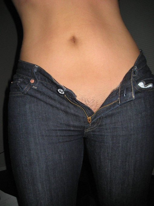 Afreen Khan tweet media