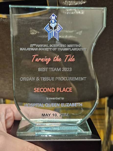 Sometimes the hard work you spent establishing a unit back in 2019 can really grow with a great foundation. 

Proud of them in UPOH (unit perolehan organ hospital) of Hosp Queen Elizabeth for getting Second Place in best UPOH team for 2023

#giftoflife #organdonation