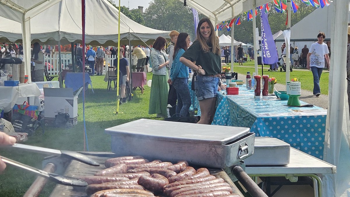 Come grab a coffee, tea, homemade cake, or a boerewors hotdog if you're feeling hungry! 13th Twickenham St Mary's Scouts have a lovely tea tent just between the carousel and the dog show at #RichmondMayFair...