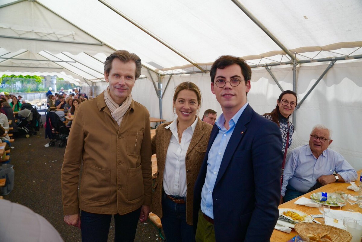 Dans la #Nièvre, c’est l’heure de la relève pour la droite. Tous mes encouragements au nouveau secrétaire départemental @lesRepublicains Marc-Alexandre Vincent, en tandem avec le président de la fédération Baptiste Dubost.