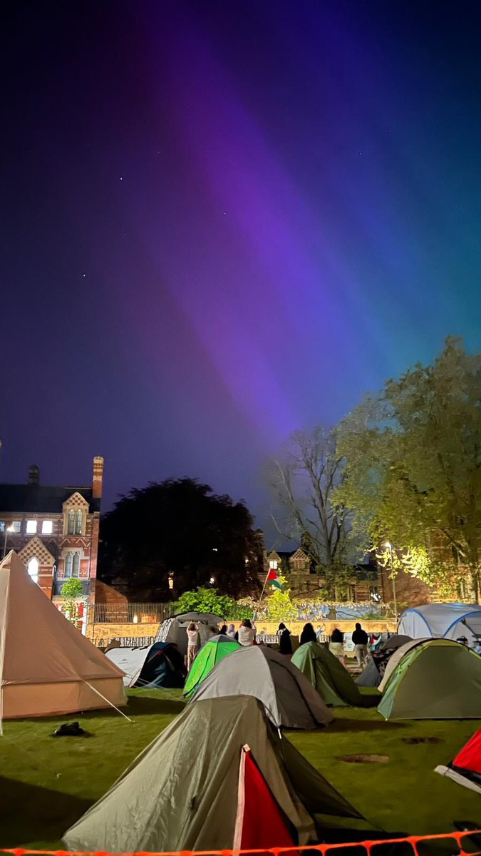 Northern Lights seen from Oxford University Students' Palestine Encampment 🤲🏽🤍