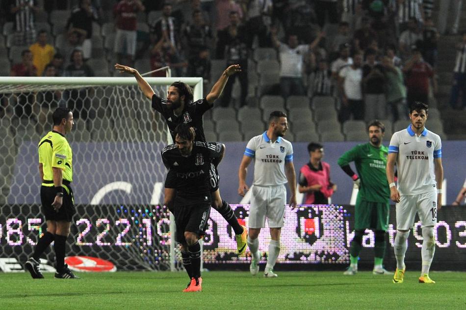 Trabzonspor, kupa finali için 1. tercihlerinin Olimpiyat Stadı, 2. tercihlerinin Kocaeli Stadyumu olduğunu TFF'ye bildirdi. (Sabah)