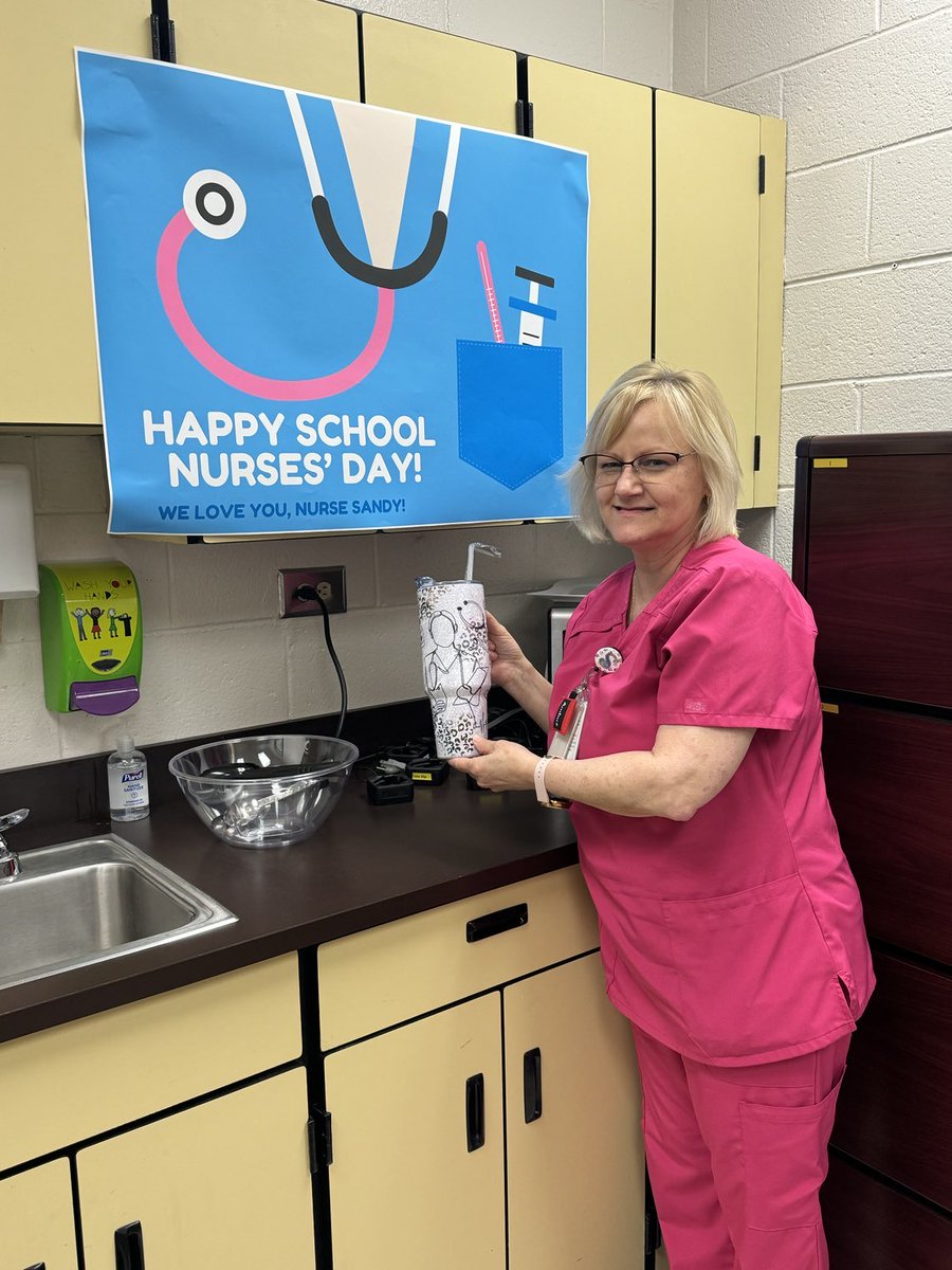 mcadoo_erica's tweet photo. Happy Nurseβs Day to the one who takes care of all of us! We love and appreciate you Nurse Sandy! #premierprofessional https://t.co/2sot4OD0pd
